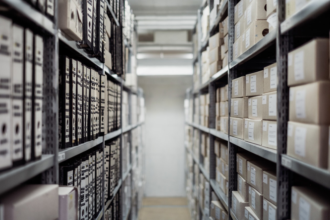 Eén order vanuit meerdere locaties verzenden? Gebruik een innovatieve multi-warehouse oplossing.